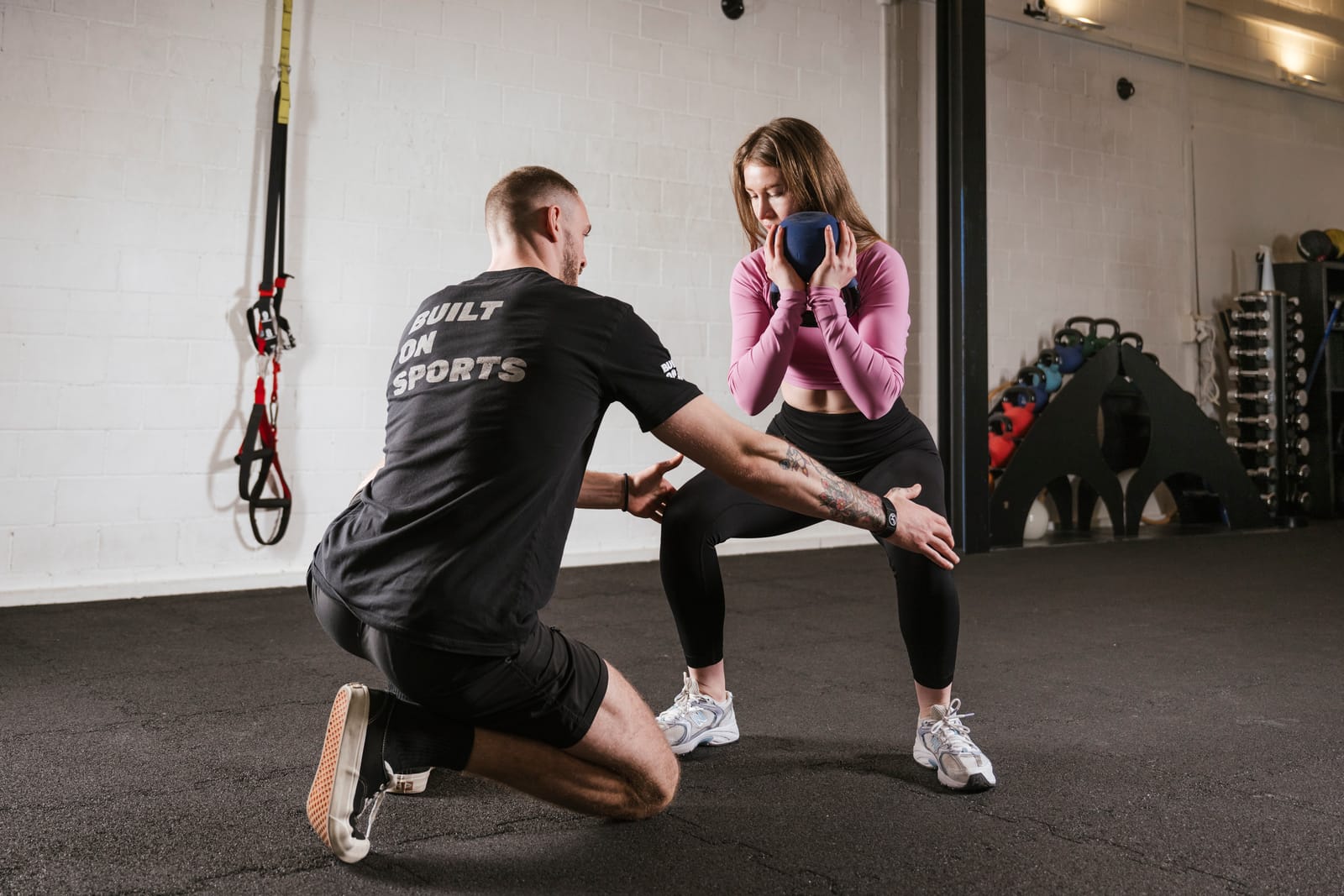 Wall-Ball mit Personal Trainer